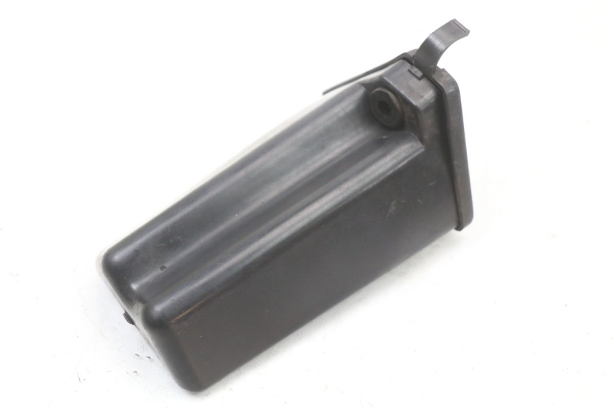 photo de GLOVE BOX SYM XS 125 (2007 - 2016) - Zoom on usage condition