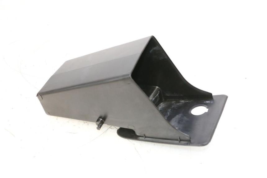 photo de GLOVE BOX YAMAHA YP MAJESTY 125 (1998 - 2001) - Main view