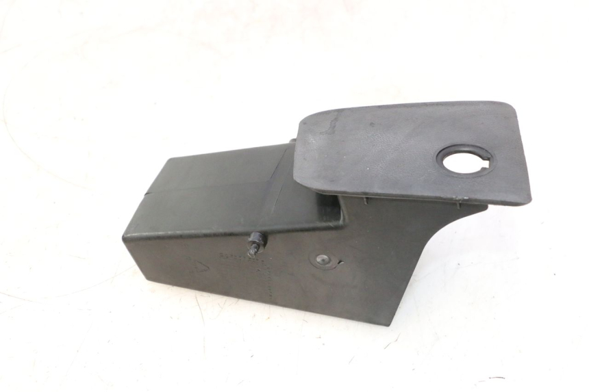 photo de GLOVE BOX YAMAHA YP MAJESTY 125 (2002 - 2006) - Component detail