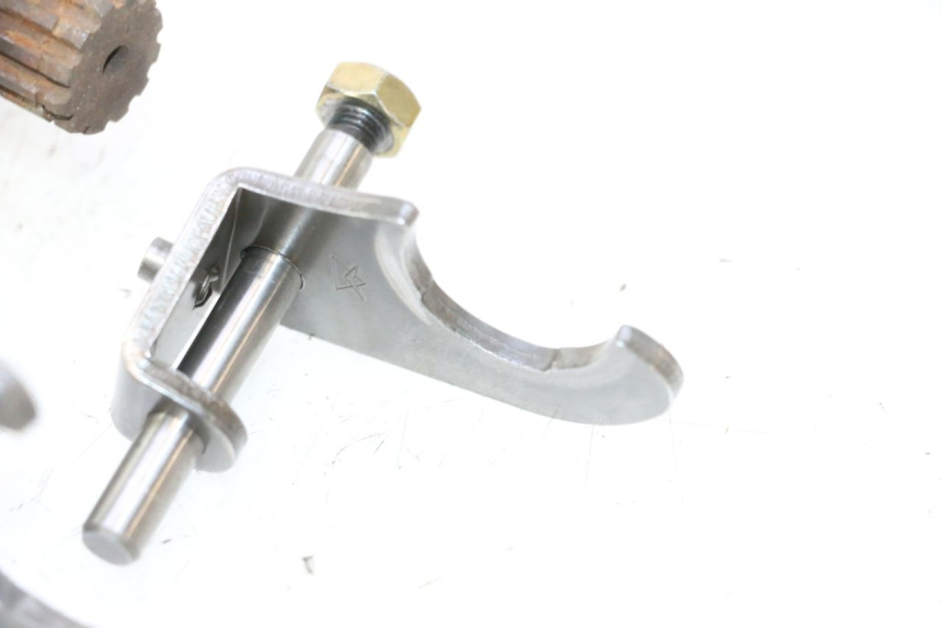 photo de GEARBOX HM HONDA DERAPAGE 50 (2007 - 2009) - Focus on structure