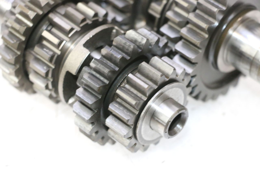 photo de GEARBOX SUZUKI DR S 600 (1985 - 1989) - Fixing points details