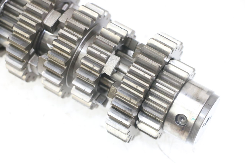 photo de GEARBOX SUZUKI GS GSE 500 (2001 - 2003) - Distinctive features