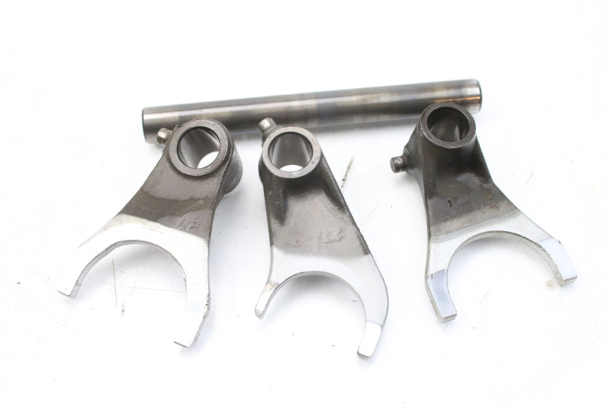 photo de GEARBOX SUZUKI GSF S BANDIT 600 (2000 - 2004) - Alternative perspective