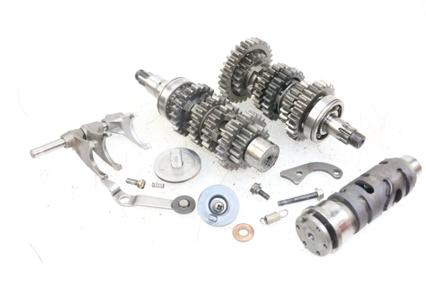 photo de GEARBOX SUZUKI GSX E 250 (1982 - 1983) - Component detail