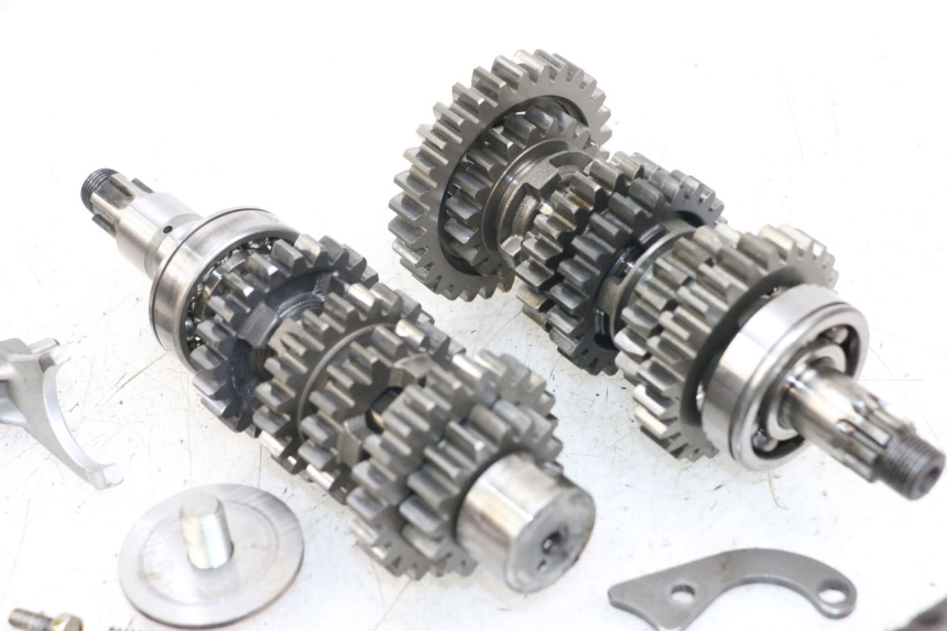 photo de GEARBOX SUZUKI GSX E 250 (1982 - 1983) - Spare part profile view