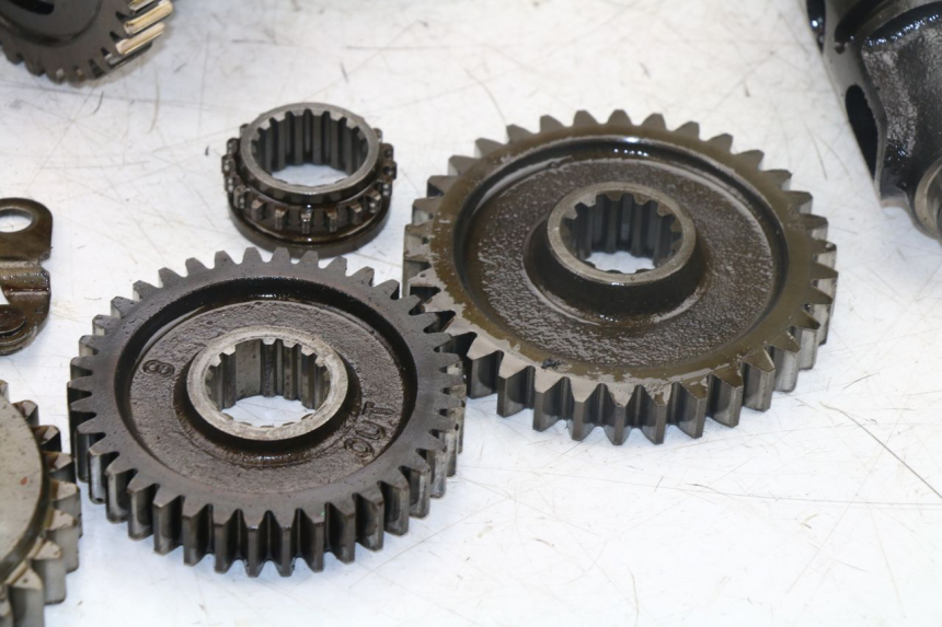 photo de GEARBOX HONDA NTV REVERSE 650 (1993 - 1994) - Alternative angle