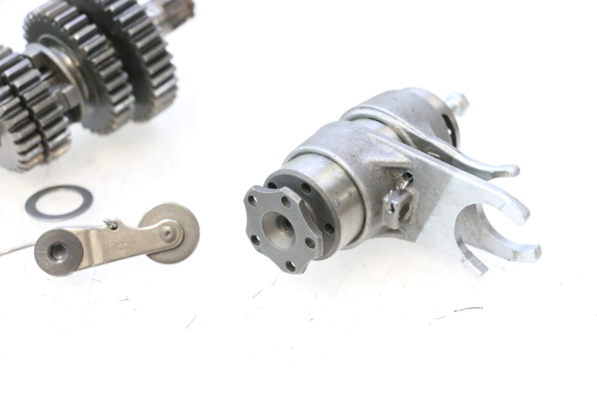 photo de GEARBOX APOLLO RFZ 125 - Detailed visual inspection