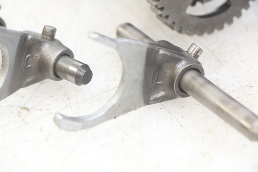 photo de GEARBOX YAMAHA SR 125 (1982 - 2003) - High-resolution close-up