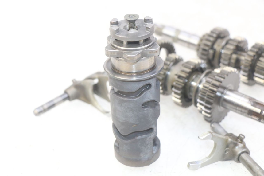 photo de GEARBOX YAMAHA SR 125 (1982 - 2003) - High-resolution close-up