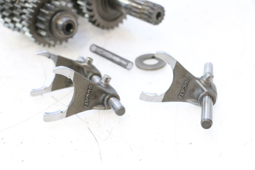 photo de GEARBOX DUCATI SS IE DS CARENEE 1000 (2002 - 2006) - High-resolution close-up