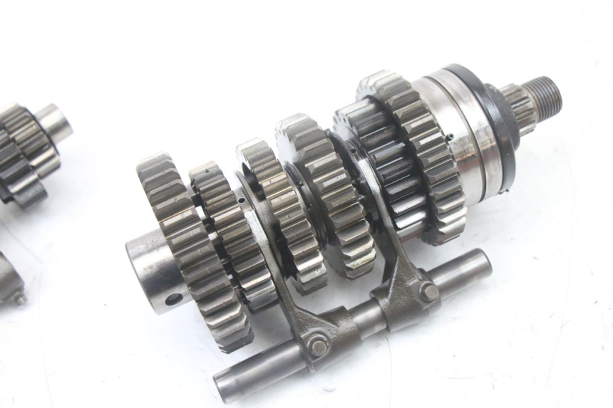 photo de GEARBOX SUZUKI GSF S BANDIT 600 (2000 - 2004) - Surface and material condition