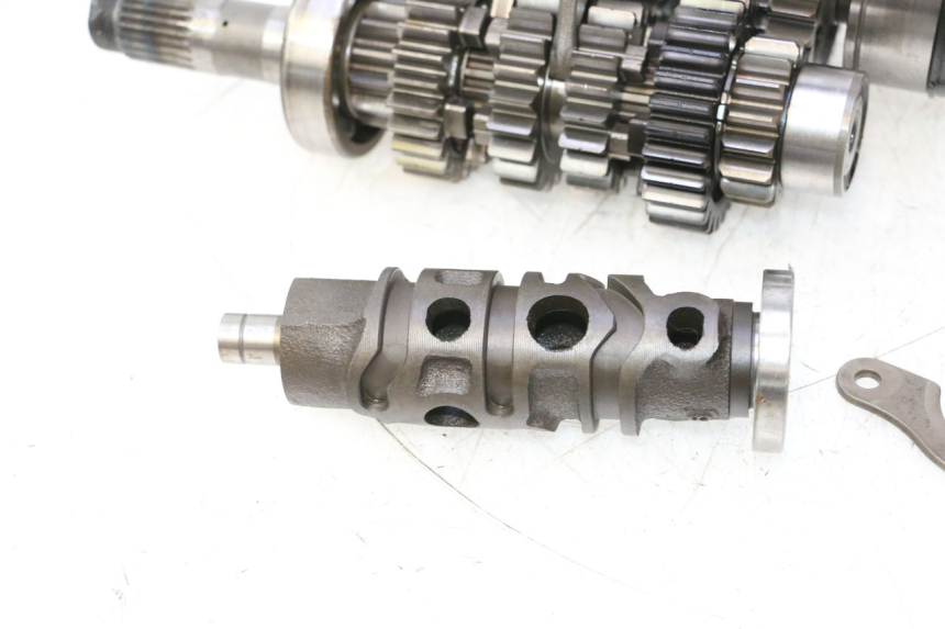 photo de GEARBOX HONDA VFR FI RC46 800 (1998 - 2001) - Alternative angle