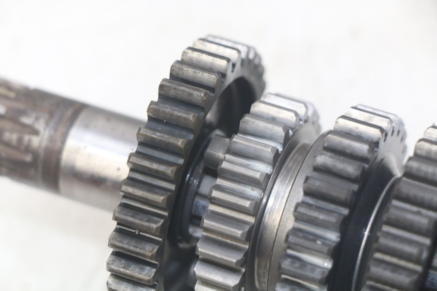 photo de GEARBOX PEUGEOT XP6 50 (2006 - 2011) - High-resolution close-up