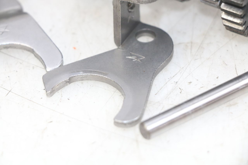 photo de GEARBOX PEUGEOT XP6 50 (2006 - 2011) - Product overview