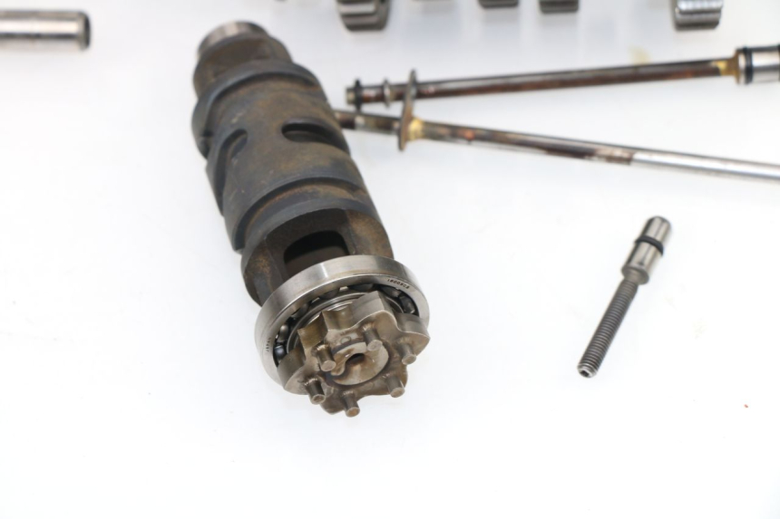 photo de GEARBOX YAMAHA XJ6 ABS 600 (2008 - 2016) - Fixing points details