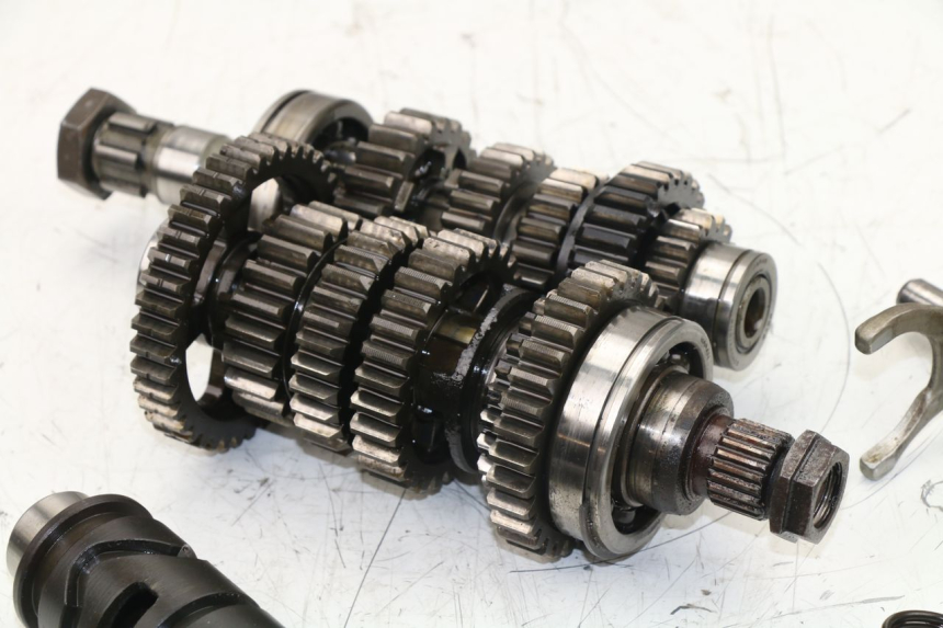 photo de GEARBOX YAMAHA XJS DIVERSION 600 (1997 - 1999) - High-resolution close-up