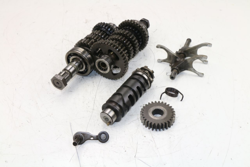 photo de GEARBOX YAMAHA XJS DIVERSION 600 (1997 - 1999) - Surface and material condition