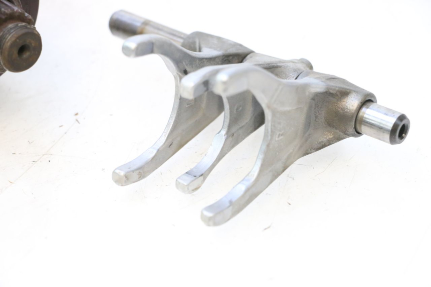 photo de GEARBOX YAMAHA YZF R GENESIS 750 (1993 - 1998) - Additional view of the item