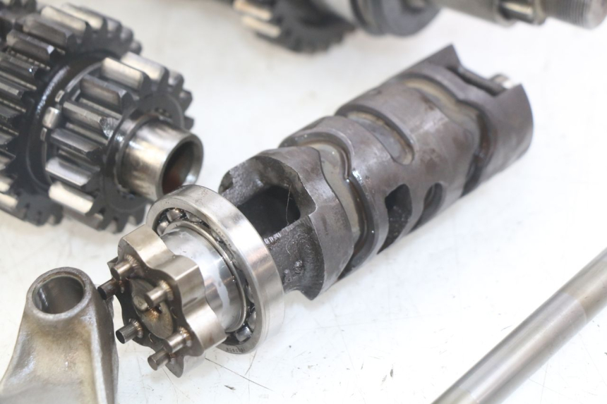 photo de GEARBOX YAMAHA YZF R1 1000 (2007 - 2008) - Alternative angle