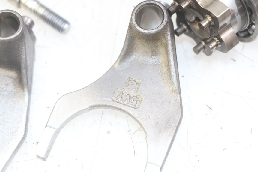 photo de GEARBOX YAMAHA YZF R1 1000 (2007 - 2008) - Alternative perspective