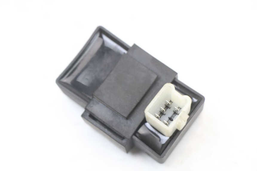 photo de CDI UNIT DAELIM A-FOUR 2T 50 (2005 - 2012) - Main view