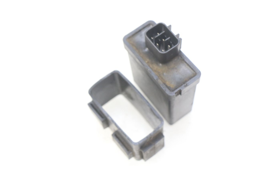 photo de CDI UNIT MBK BOOSTER SPIRIT NAKED 50 (2004 - 2017) - Zoom on usage condition