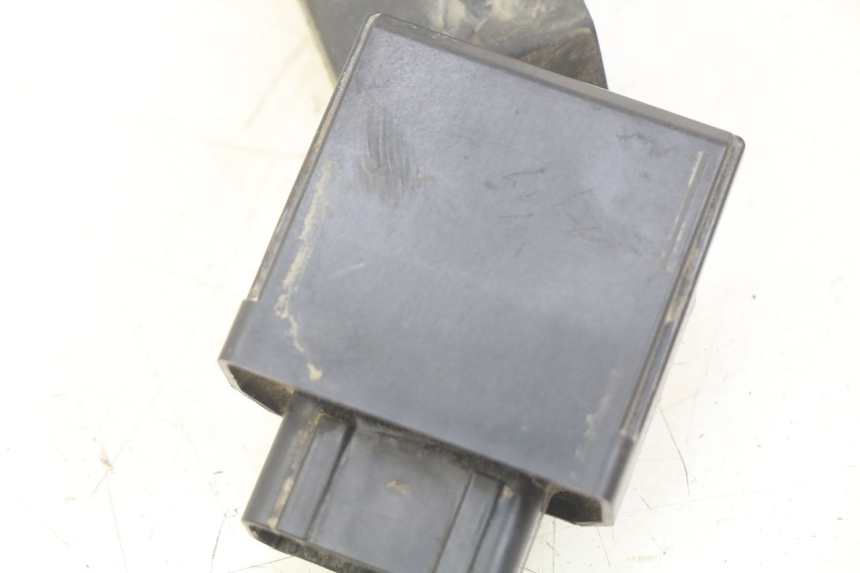 photo de CDI UNIT HONDA CRF CR-F 125 (2022 - 2023) - Technical close-up