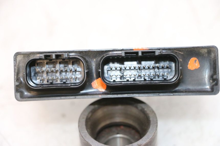 photo de CDI UNIT KAWASAKI ER-6 ER6 F ABS 650 (2012 - 2016) - Technical close-up