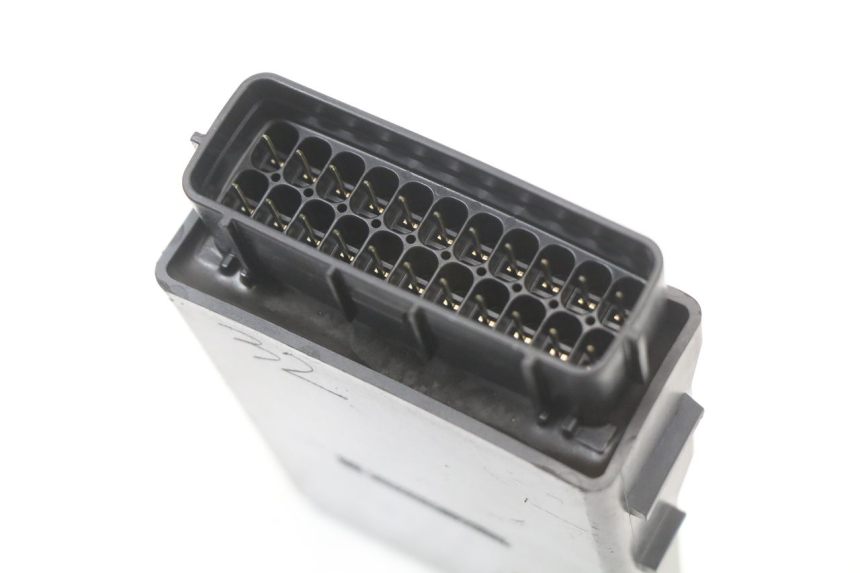 photo de CDI UNIT HONDA FES PANTHEON 2T 125 (1998 - 2002) - Zoom on usage condition