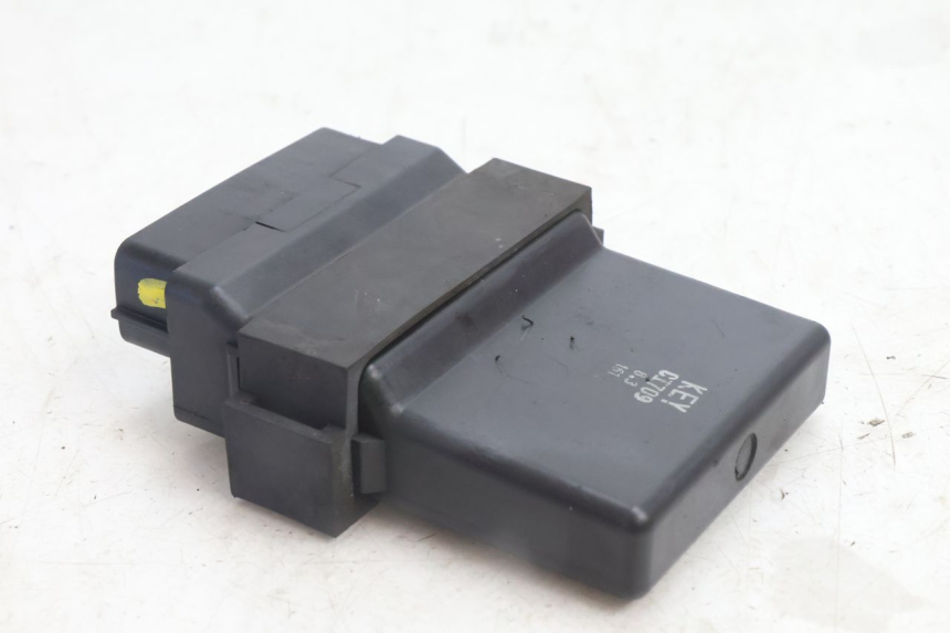photo de CDI UNIT HONDA FES PANTHEON 2T 125 (1998 - 2002) - Component detail
