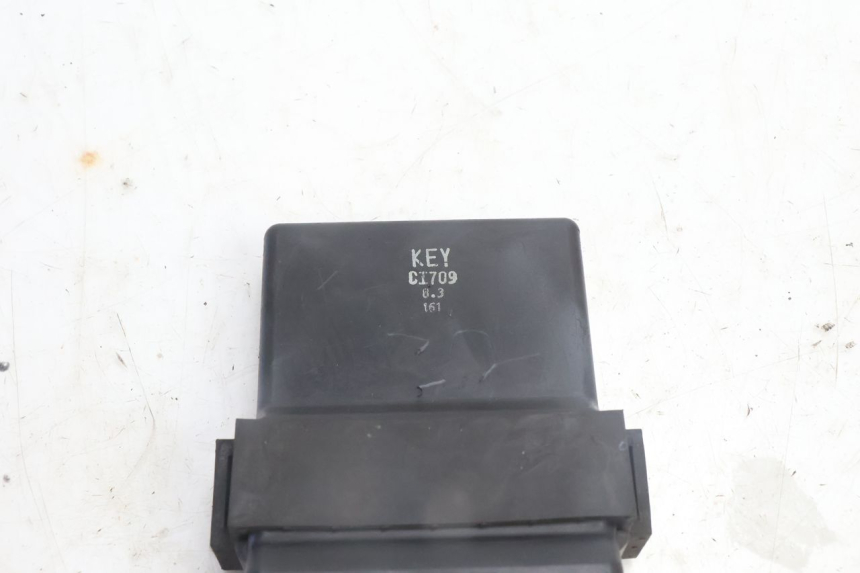 photo de CDI UNIT HONDA FES PANTHEON 2T 125 (1998 - 2002) - Alternative perspective