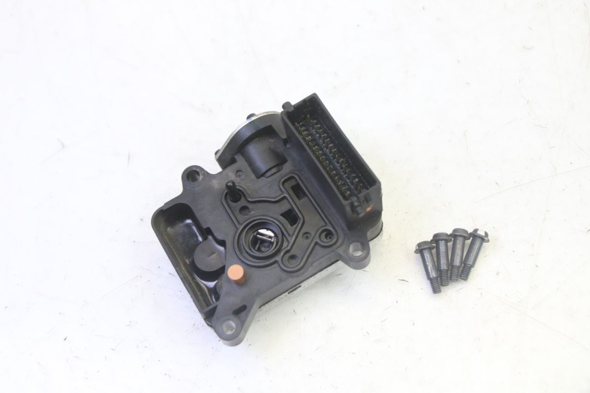 photo de CDI UNIT HONDA FES S-WING SWING ABS 125 (2007 - 2015) - Component detail