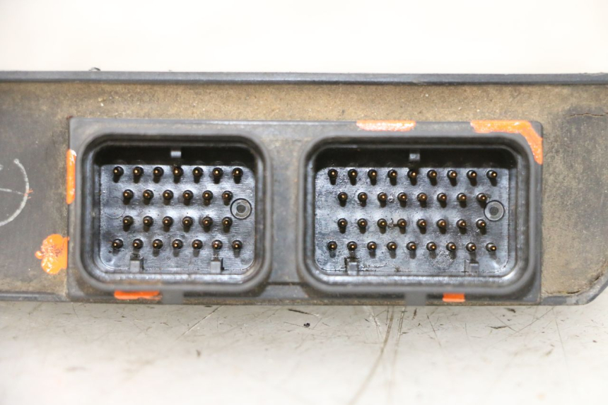 photo de CDI UNIT SUZUKI GSXR GSX-R 1000 (2003 - 2004) - Fixing points details