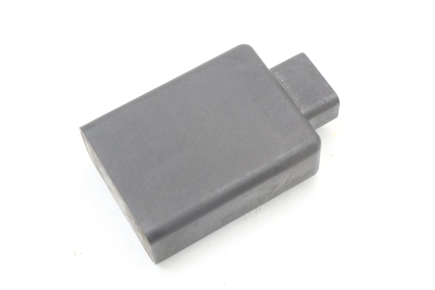 photo de CDI UNIT SUZUKI GZ MARAUDER 125 (1998 - 2004) - Alternative perspective