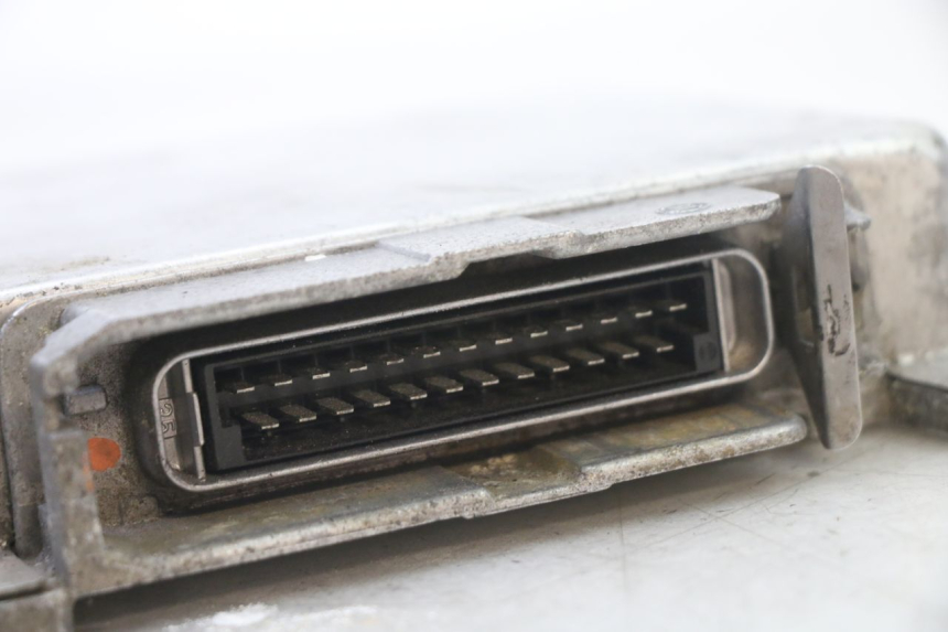 photo de CDI UNIT BMW K 75 RT 750 (1989 - 1997) - Fixing points details