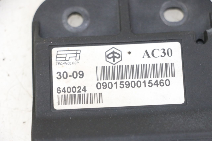 photo de CDI UNIT PIAGGIO LXV 4T 50 (2009 - 2013) - Component detail