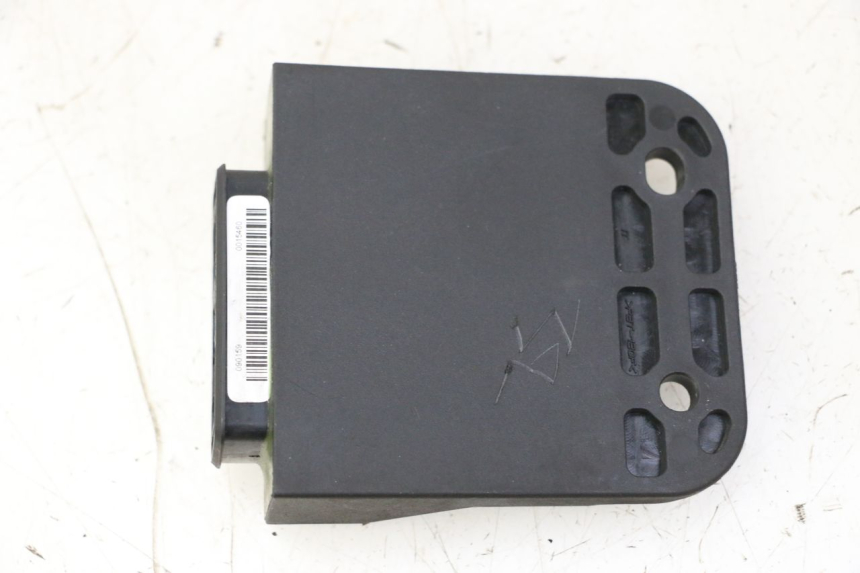 photo de CDI UNIT PIAGGIO LXV 4T 50 (2009 - 2013) - Alternative perspective