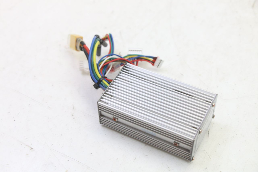 photo de CDI UNIT PUNK ELECTRIC RIDER 1 - Component detail