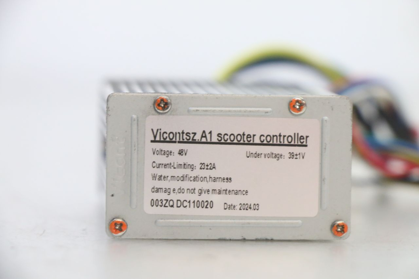 photo de CDI UNIT PUNK ELECTRIC RIDER 1 - Alternative perspective