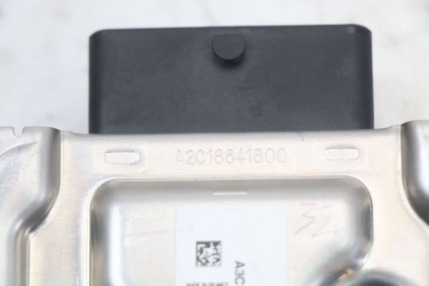 photo de CDI UNIT ROYAL ENFIELD CONTINENTAL GT 650 (2019 - 2024) - Fixing points details