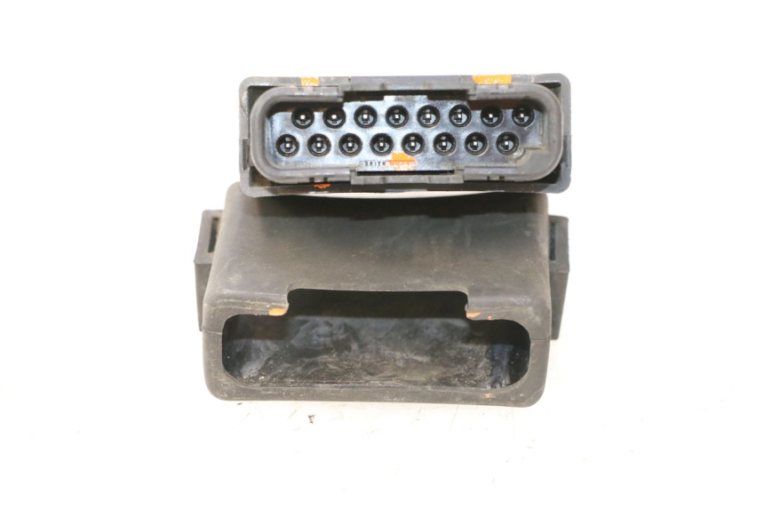 photo de CDI UNIT HONDA ST PAN EUROPEAN 1100 (1990 - 2002) - Technical close-up