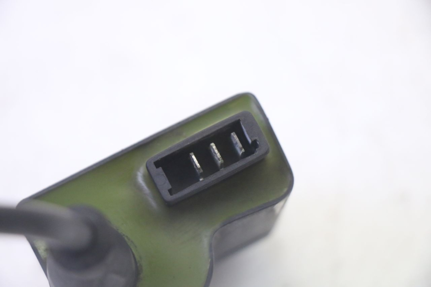 photo de CDI UNIT PIAGGIO VESPA S 2T 50 (2007 - 2014) - Fixing points details