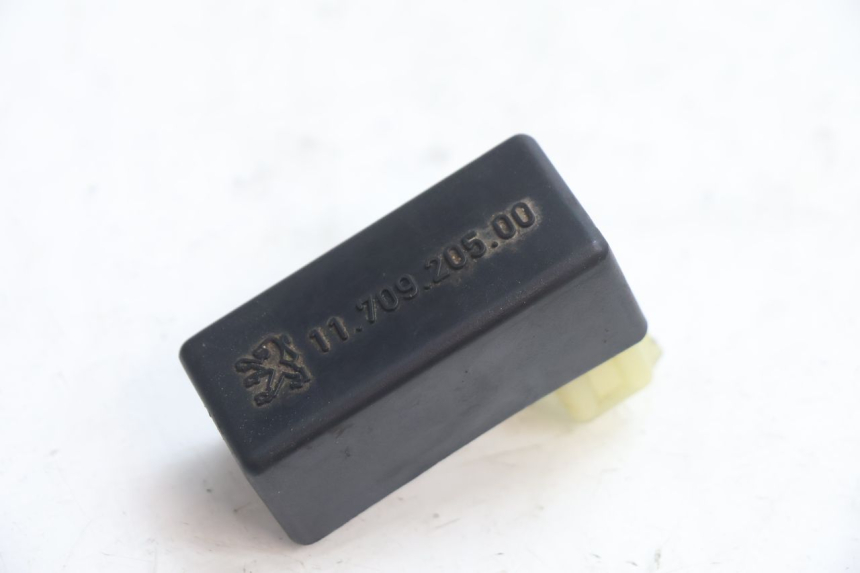 photo de CDI UNIT PEUGEOT VIVACITY 50 (1998 - 2003) - Alternative perspective