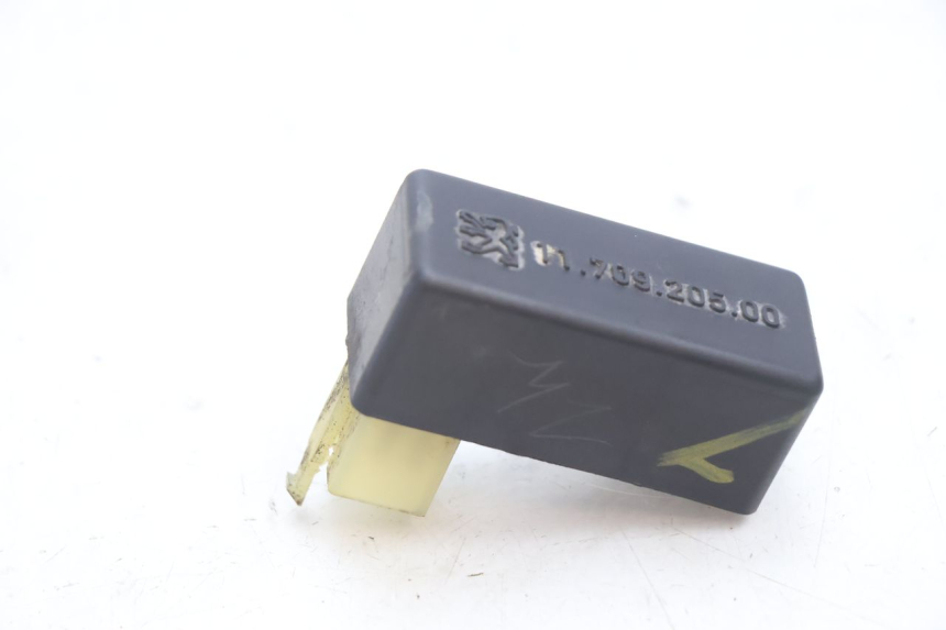photo de CDI UNIT PEUGEOT VIVACITY 50 (2004 - 2009) - Alternative perspective