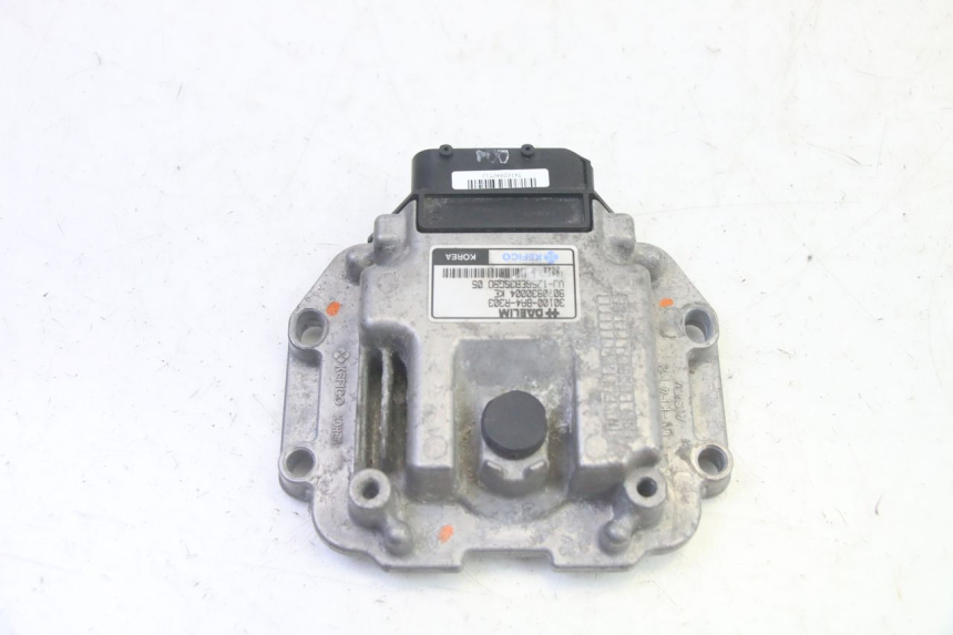 photo de CDI UNIT DAELIM VJ ROADWIN FI 125 (2008 - 2017) - Alternative perspective