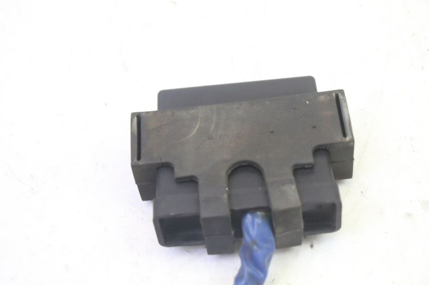 photo de CDI UNIT YAMAHA YP MAJESTY 125 (2007 - 2010) - Technical close-up