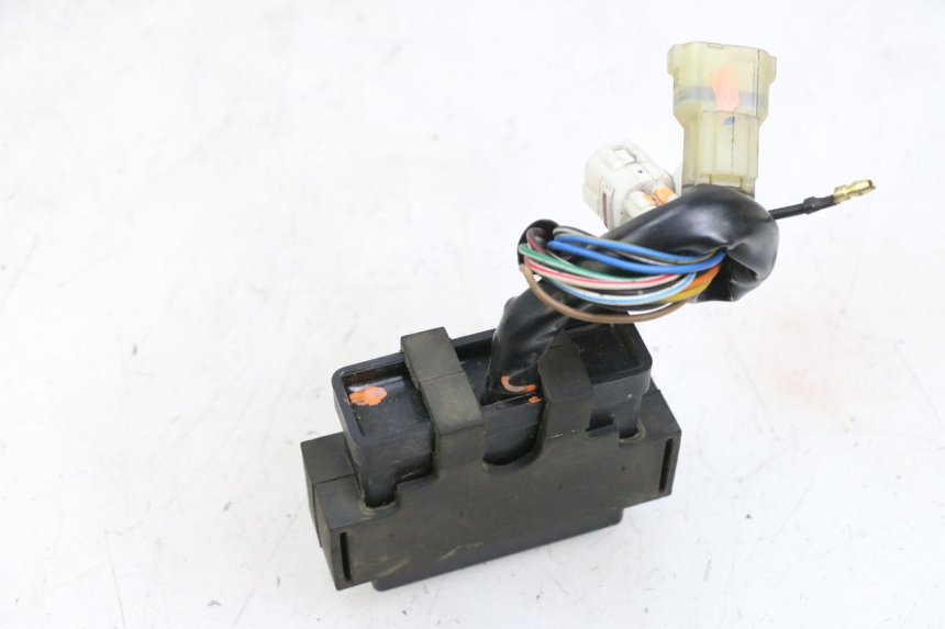 photo de CDI UNIT YAMAHA YP MAJESTY 125 (2002 - 2006) - Technical close-up