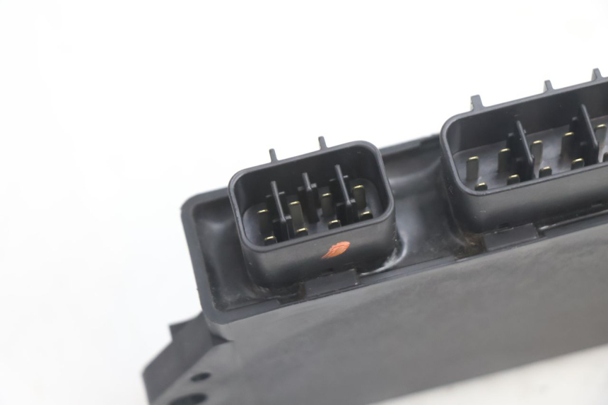 photo de CDI UNIT KAWASAKI ZX-6R ZX6R 600 (2000 - 2002) - Fixing points details