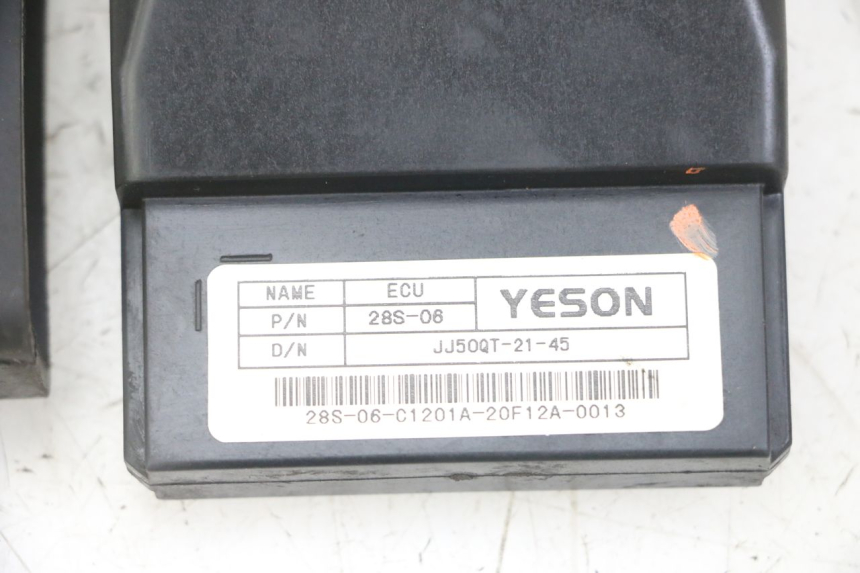 photo de INJECTION UNIT VENESI FLY RETRO 4T 50 (2020 - 2025) - Technical close-up