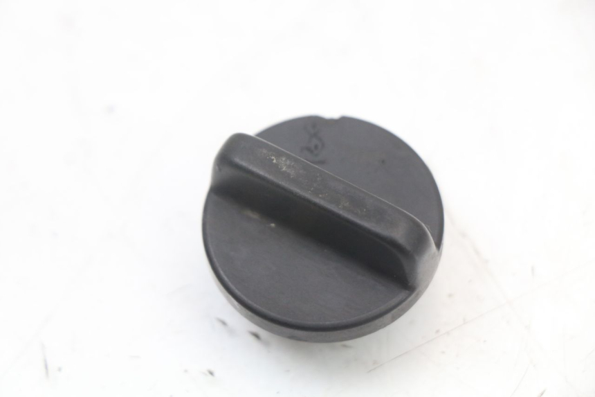 photo de ENGINE OIL CAP YAMAHA FJR ABS 1300 (2006 - 2012) - Zoom on usage condition